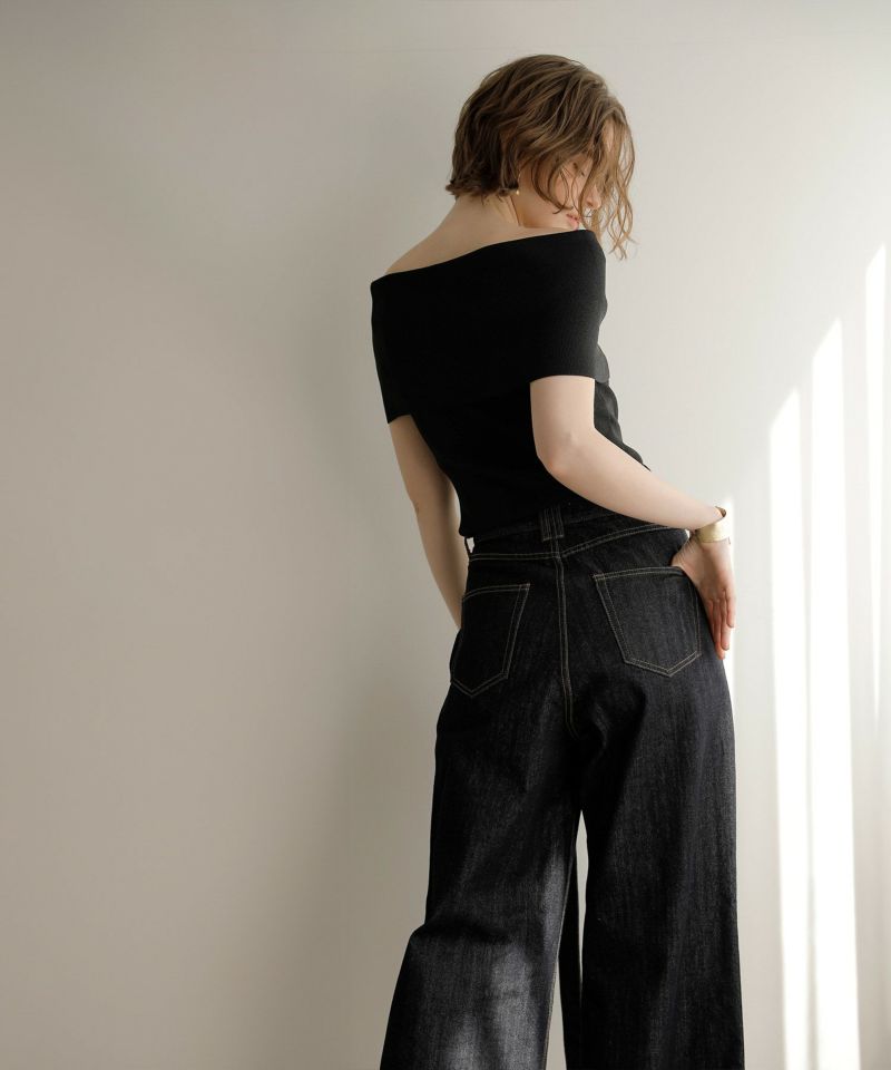 Pintuck Semiwide Jeans | MIELI INVARIANT