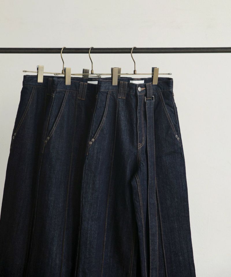 Pintuck Semiwide Jeans | MIELI INVARIANT