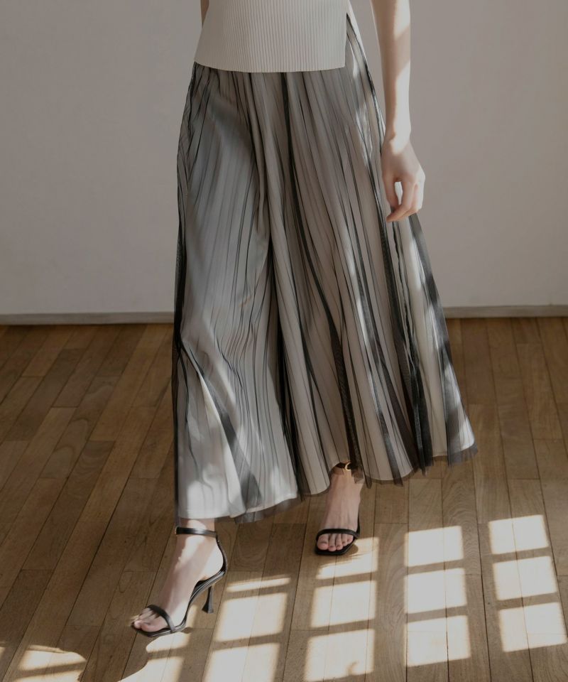 Tulle Layer Pleat Pants | MIELI INVARIANT