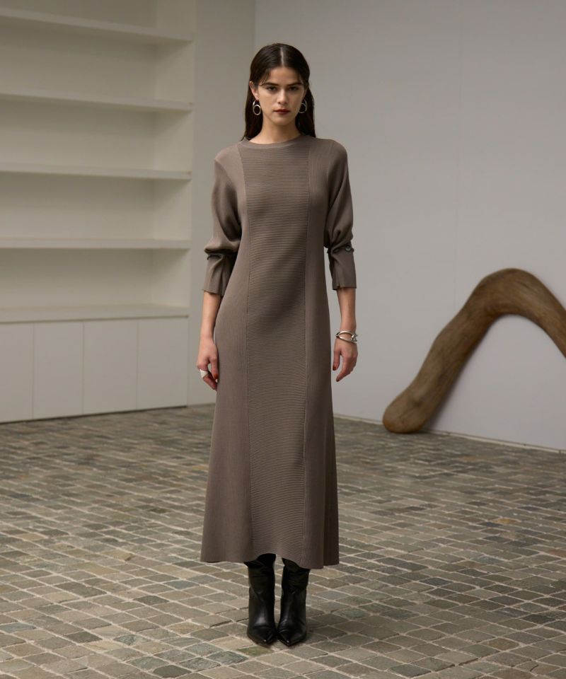 Plump Fold Lean Dress | MIELI INVARIANT