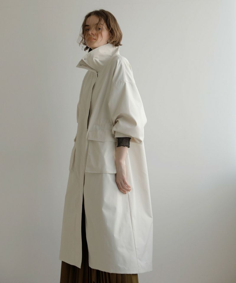 Venetian Mods Light Coat | MIELI INVARIANT