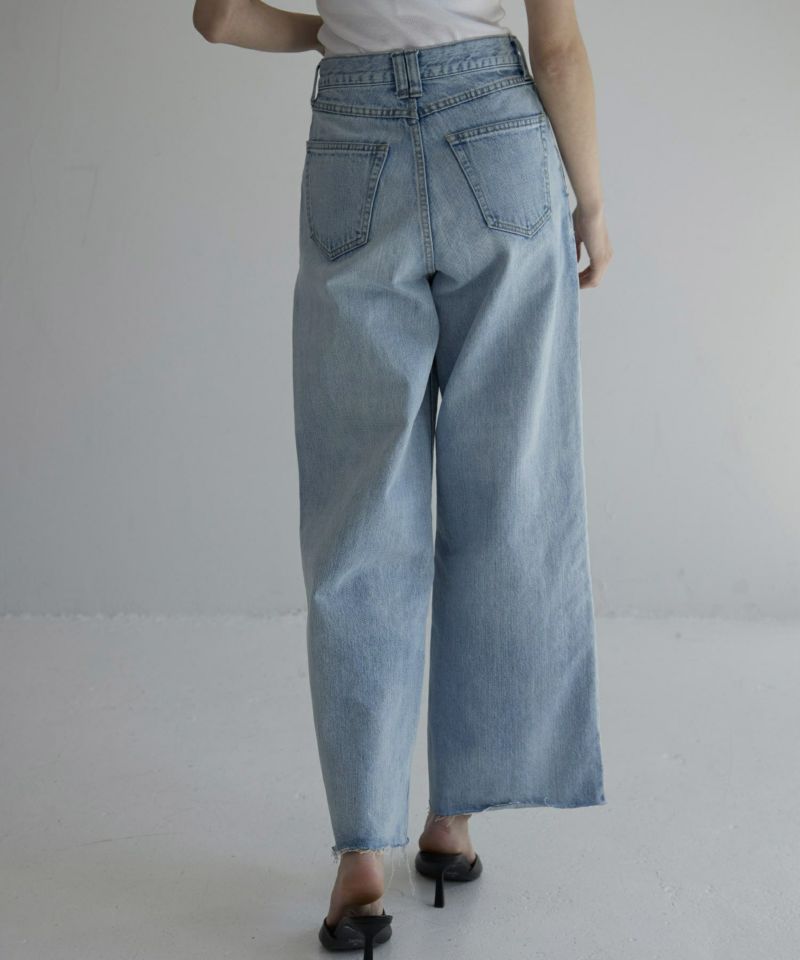 R‼️MIELI INVARIANT ICE Bleach denim ICE Bleach Pintuck Semiwide Jeans | MIELI INVARIANT