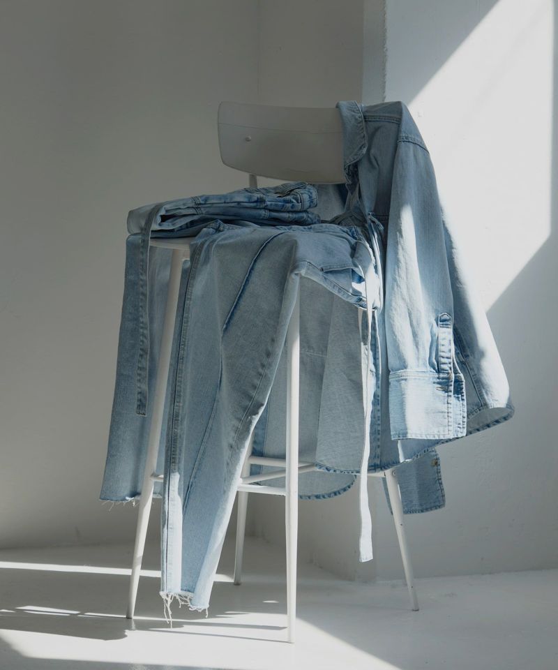 R‼️MIELI INVARIANT ICE Bleach denim ICE Bleach Pintuck Semiwide Jeans | MIELI INVARIANT